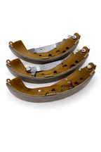 ATE1031BS Rear Drum Brake Shoes Set (4 Pieces) for Toyota Hilux, Hiace, Land Cruiser Prado, Quantum – alternate view 3